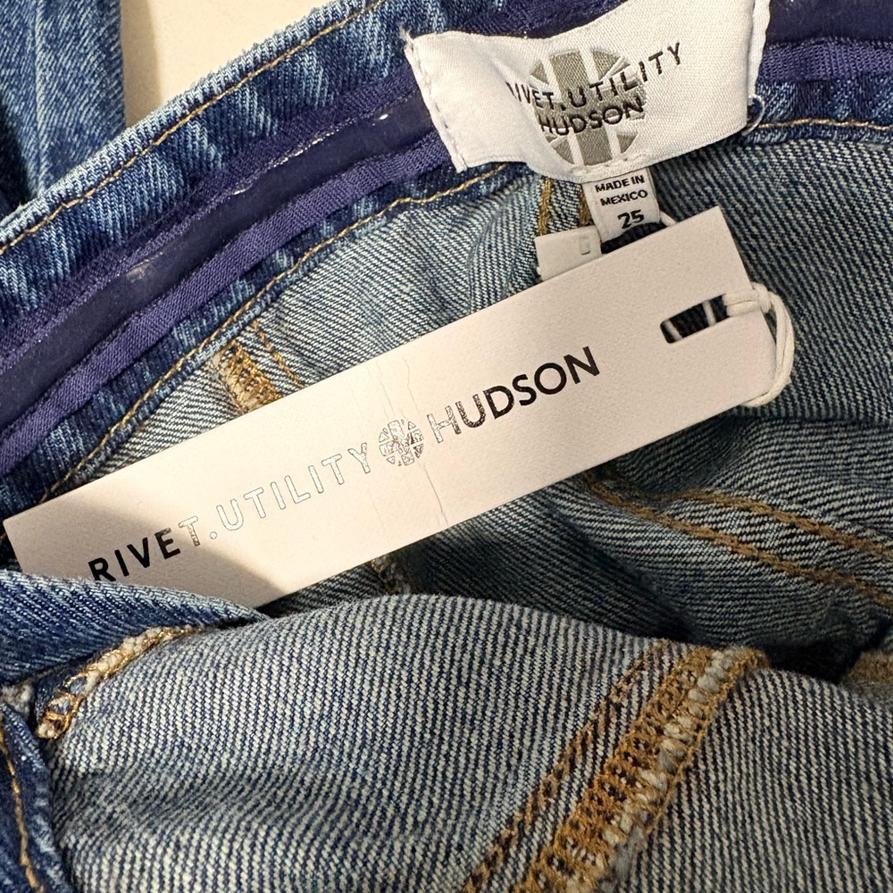 NWT Hudson The Creator Sweetheart Denim Wide Leg Jumpsuit in Stone Blue. Size 25 - Picture 13 of 15
